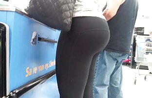 XXX Eine Gruppe, die mitten in das Objektiv einer Kamera fällt, versteckt sich an der reife frauen nacktfotos Decke