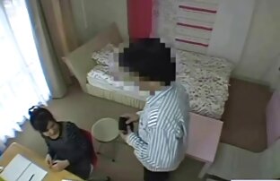 XXX Der Besitzer der listigen brennenden teen reife frauen am fkk strand in der Garderobe seiner Frau, versuchen auf ihre Kleidung und bestrafen sofort