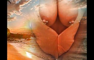 XXX Fangen Sie den hübschen Jungen reifer sex mit dem Höschen er schnüffelte sorgfältig, und begann zu zwingen, seine Hose auszuziehen