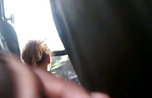 XXX Ich fand reife frauen in pornos Mama in einer Form auf dem Bett mit Krebs im Bademantel und Pussy ist rosa draußen